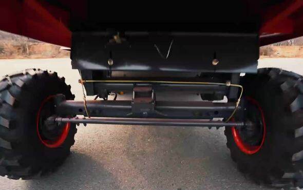 中联收获2023款新疆9谷物联合收获机展示视频2