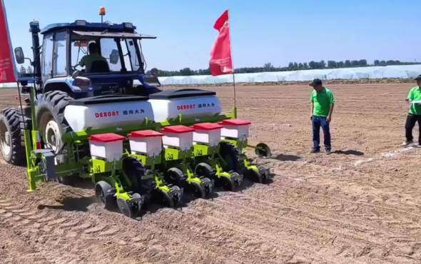 德邦大为精量播种机助力京津冀地区玉米播种作业技能竞赛与技能培训活动