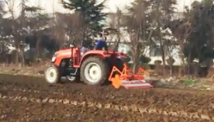 英格索兰秸秆还田灭茬旋耕机作业视频