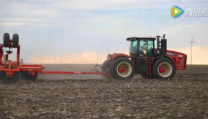 versatile公司350型折腰转向拖拉机