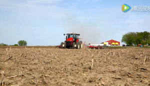 versatile公司MFWD290型拖拉机