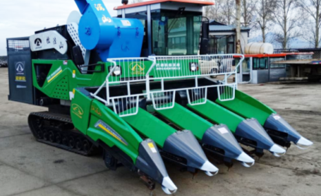 蛟河鹏翔4YZL-4履带自走式玉米收获机