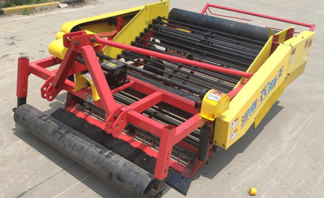 河南农有王4HW-1800花生挖掘机